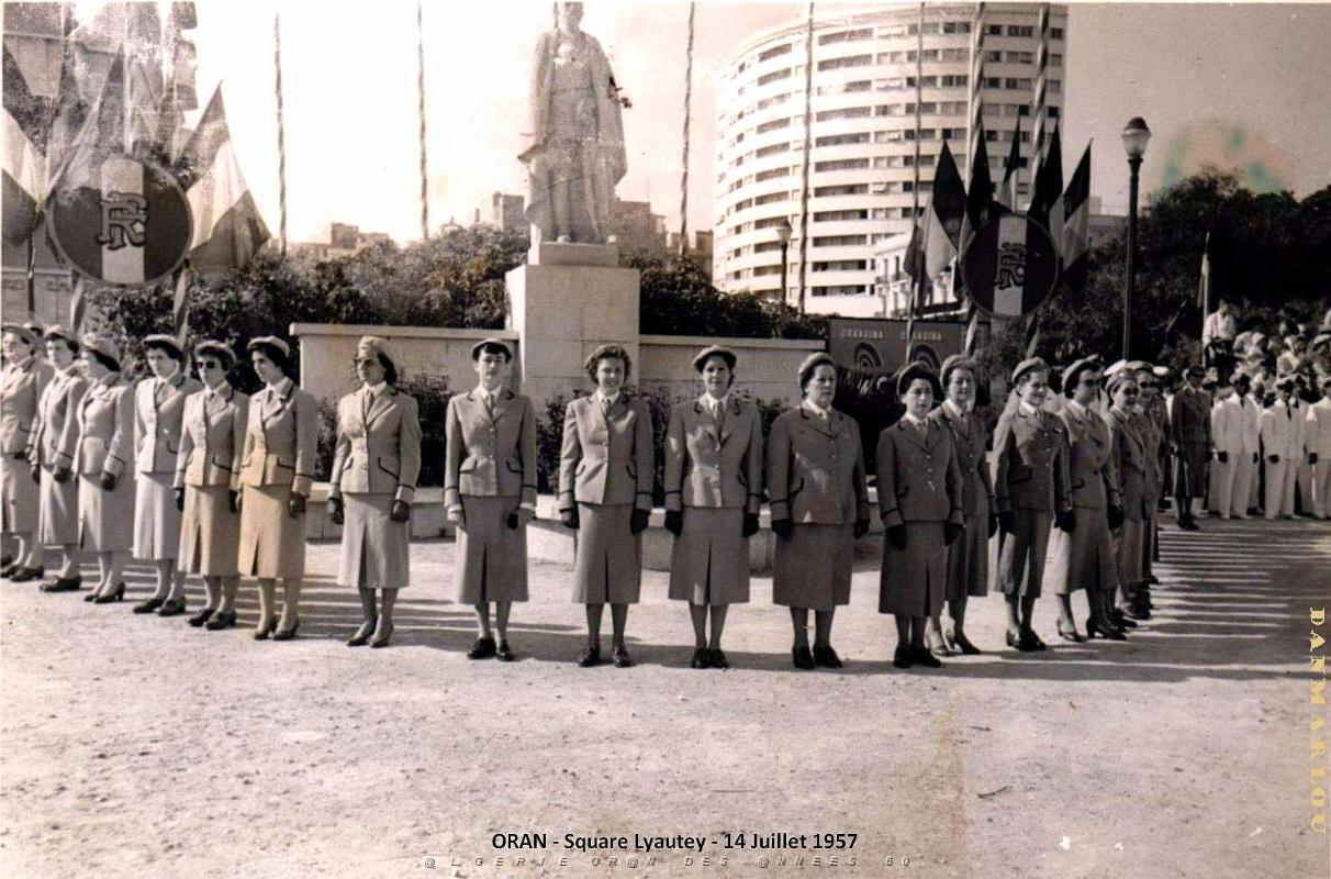 Oran - Square Lyautey - 14 Juillet 1957.jpg